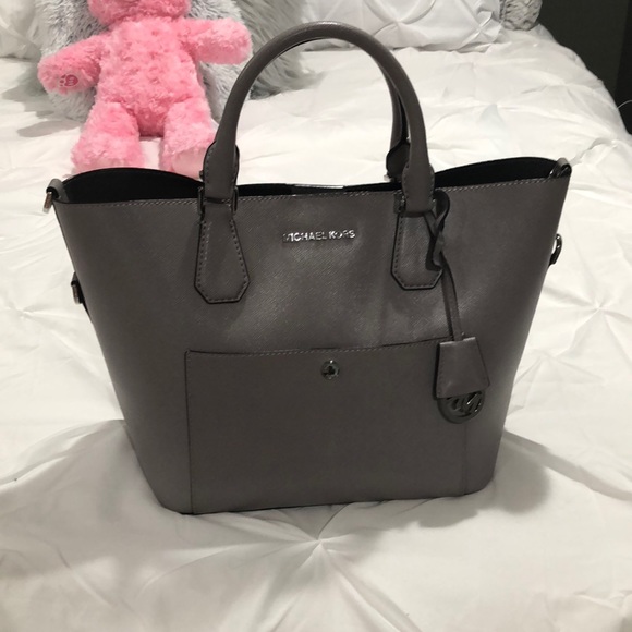 Michael Kors Handbags - Authentic Michael Kors Bag